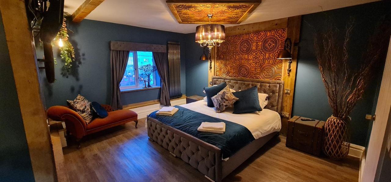 The Waterside Bar, Rooms & Restaurant Swinton  Rom bilde