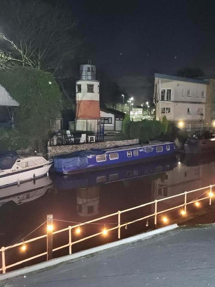 The Waterside Bar, Rooms & Restaurant Swinton  Rom bilde
