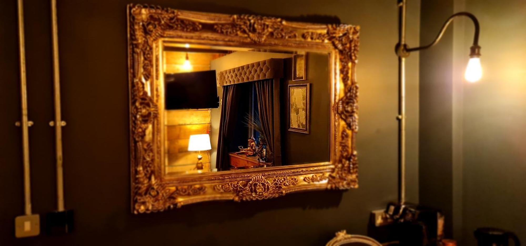 The Waterside Bar, Rooms & Restaurant Swinton  Rom bilde